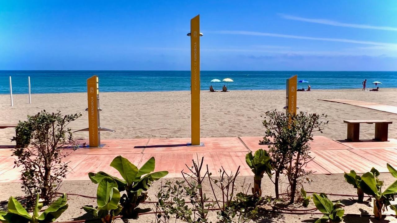 Modern Penthouse Apartment - 1 Min From The Beach فوينخيرولا المظهر الخارجي الصورة