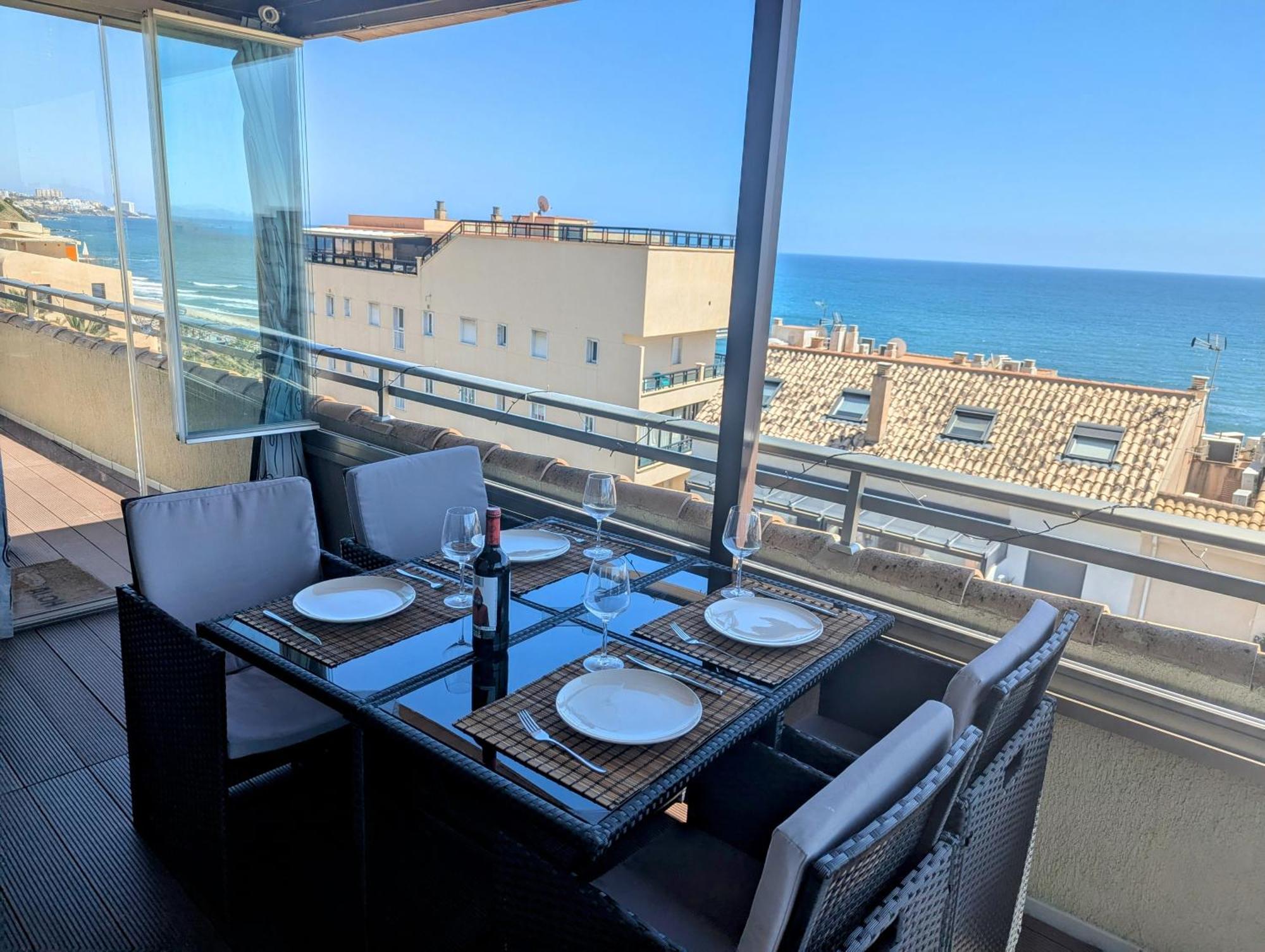 Modern Penthouse Apartment - 1 Min From The Beach فوينخيرولا المظهر الخارجي الصورة